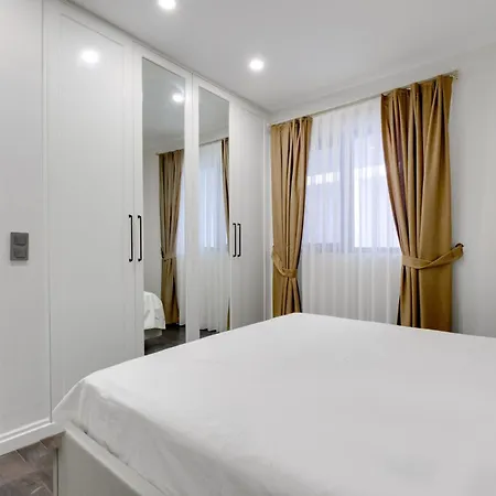 Apartment Luxur